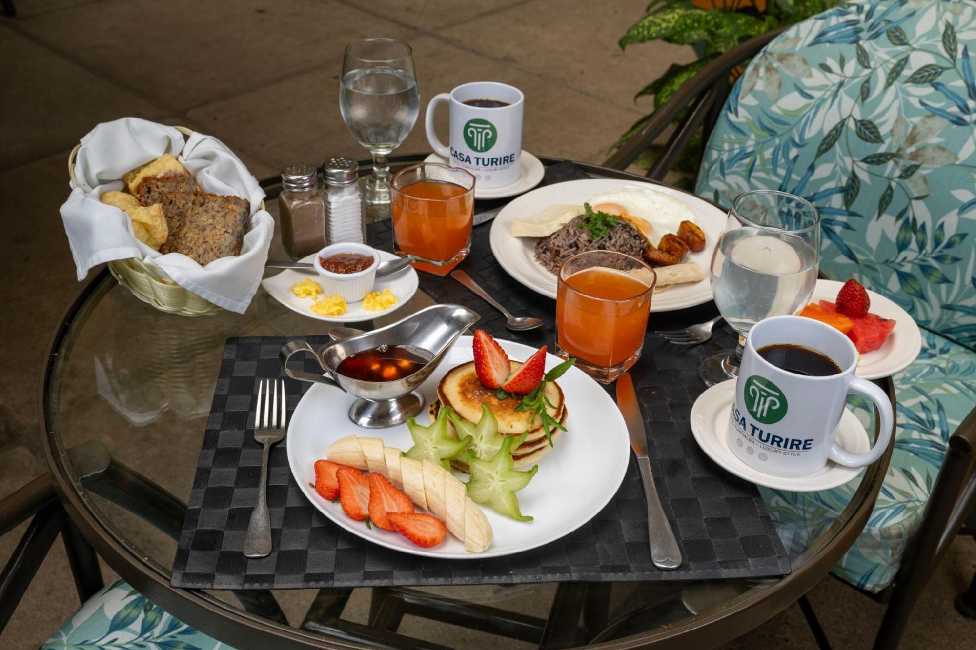 Hotel Casa Turire 투리알바 외부 사진